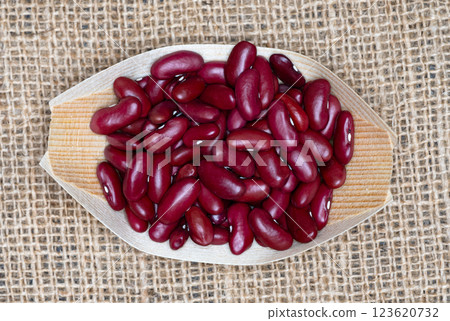 haricot beans 123620732