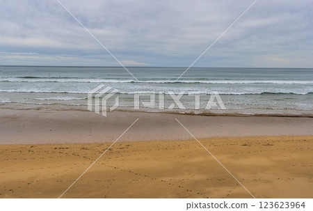 calm cantabrian sea 123623964