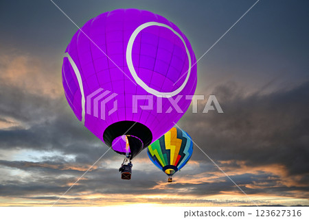 balloon, fly, sky 123627316