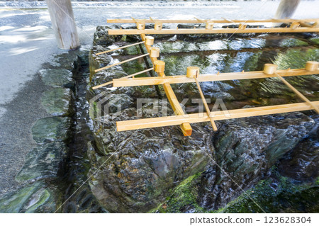 Toyouke Daijingu (Ise Grand Shrine Geku) Chozuya Shrine 123628304