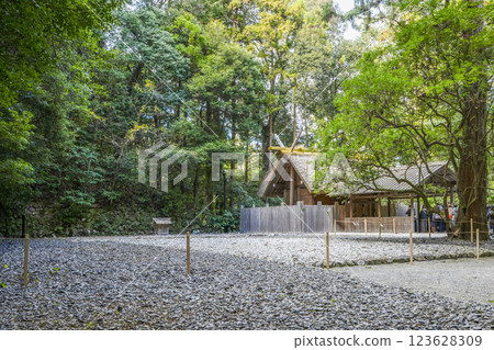 Toyouke Daijingu (Ise Grand Shrine Outer Shrine) Branch Shrine, Tsuchimiya 123628309