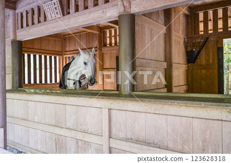 Toyouke Daijingu (Ise Grand Shrine Geku) Stables 123628318