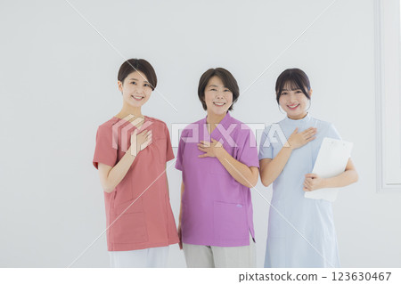 醫護人員、醫生、護士、護理人員、醫療管理人員 123630467