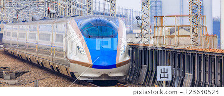 上越新幹線/北陸新幹線進入埼玉縣大宮站 123630523