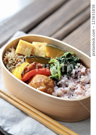 Japanese style bento box with 16 grain rice - handmade bento 123631656