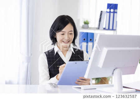 Medical reception staff in uniform 123632587