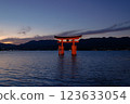 廣島宮島嚴島神社鳥居02 123633054