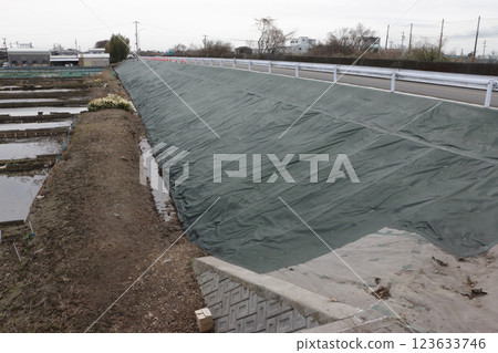 雜草控制板施工 123633746