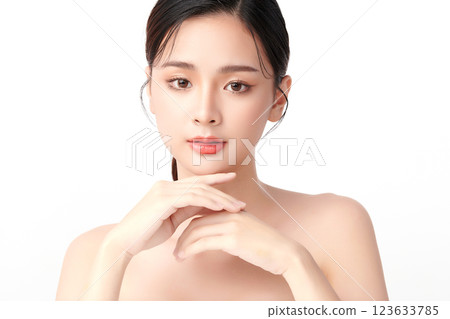 Beautiful young asian woman with clean fresh skin on white background, Face care, Facial treatment, Cosmetology, beauty and spa, Asian women portrait. 123633785