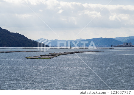 [Oyster rafts from JR West Miyajima Ferry at Miyajimaguchi, Hiroshima] 123637737