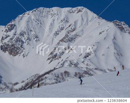 Blue skies and snow in the Northern Alps, Hakuba Village, Nagano Prefecture Blue skies and snow in the Northern Alps, Hakuba Village, Nagano Prefecture 123638604