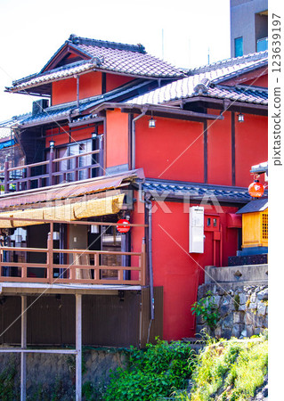 [京都風景] 先鬥町的鴨川豊燈和珙鳥燈 123639197