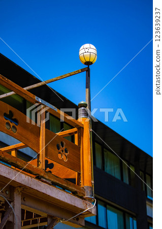 [Kyoto scenery] Kamogawa Nouryou-Yuka and Plover Lanterns in Pontocho 123639237