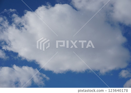 Clouds floating in the blue sky Clouds floating in the blue sky 123640178