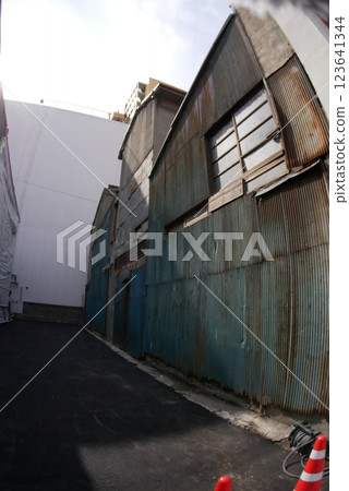 使用18mm單焦廣角鏡頭拍攝的快照。 使用18mm單焦廣角鏡頭拍攝的快照。 123641344