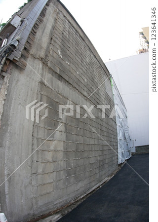 使用18mm單焦廣角鏡頭拍攝的快照。 使用18mm單焦廣角鏡頭拍攝的快照。 123641346