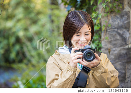 Camera girl, travel, girls trip 123645136