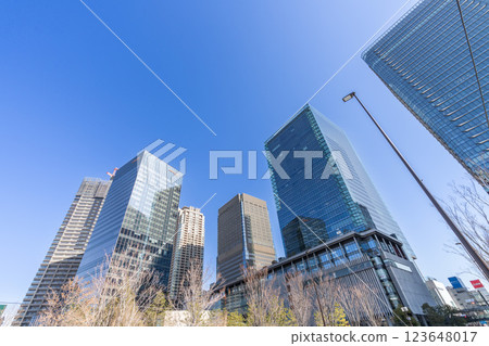 Urban landscape of the Umeda commercial area in Osaka, where redevelopment is remarkable 123648017