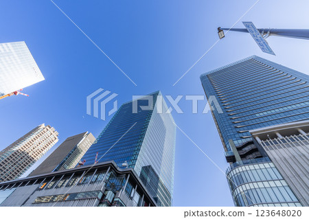 Urban landscape of the Umeda commercial area in Osaka, where redevelopment is remarkable 123648020