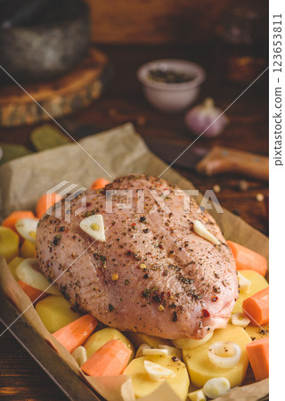 Seasoned chicken breast with carrot and potato 123653811