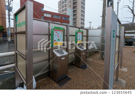 JR, ashtray, smoking area 123655645