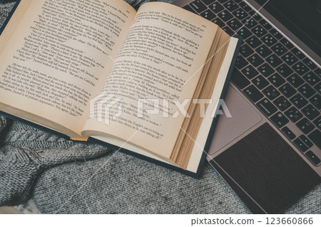 Computer and foreign books 123660866