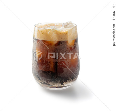 Iced Porter Beer Isolated, Cold Stout in Glass, Dark Beer with Foam and Ice Cubes, Bubbles on Alcohol Drunk Mug Iced Porter Beer Isolated, Cold Stout in Glass, Dark Beer with Foam and Ice Cubes, Bubbles on Alcohol Drunk Mug 123661918