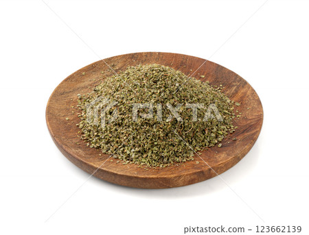 Dry thyme isolated, dried marjoram, oregano pile, ground crushed thyme seasoning, thyme leaves Dry thyme isolated, dried marjoram, oregano pile, ground crushed thyme seasoning, thyme leaves 123662139