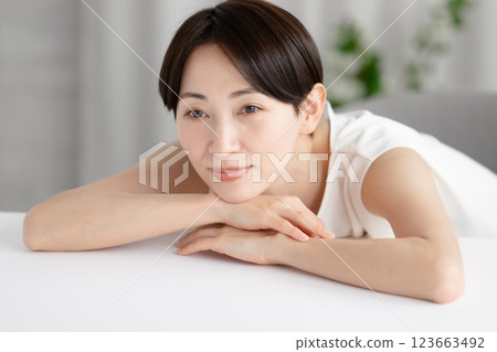 中年女性美容保養 中年女性美容保養 123663492