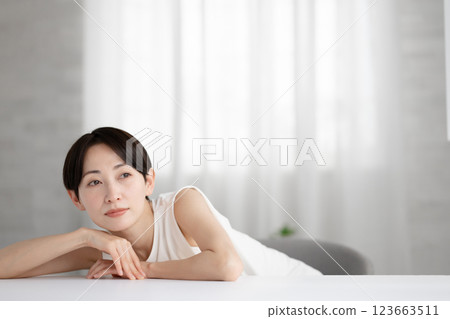 Middle-aged women beauty skin care Middle-aged women beauty skin care 123663511