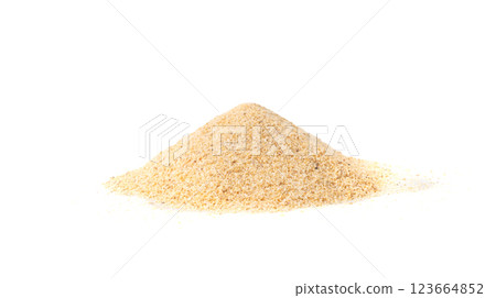 Garlic powder pile isolated, dried granulated chopped crushed garlic on white background 123664852