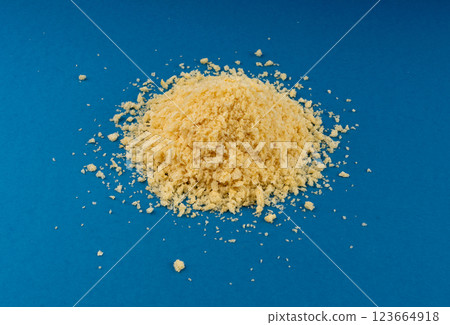 Bread crumbs, scattered breadcrumbs, crushed rusk bread crumbs for nuggets, panko 123664918