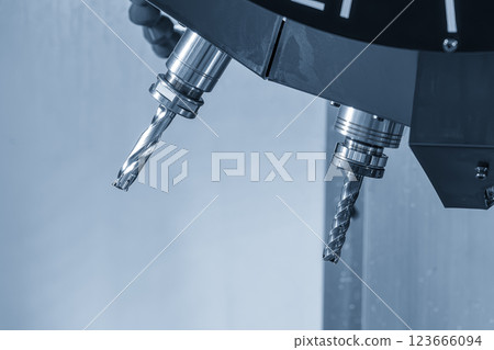 The flat end mill  tool in the tool magazine of machining center. 123666094