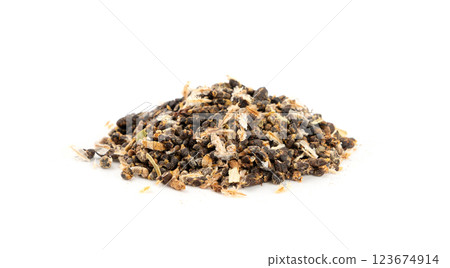 Cardamom Seeds Isolated, Dry Cardamon Cardamom Pods on White Background 123674914