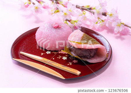 [Spring ingredients] Sakuramochi, Kansai-style Sakuramochi, Kanto-style Sakuramochi [Food ingredients] 123676506