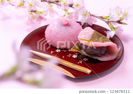 [Spring ingredients] Sakuramochi, Kansai-style Sakuramochi, Kanto-style Sakuramochi [Food ingredients] 123676511