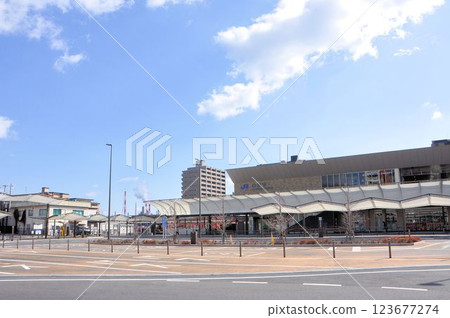 In front of the west exit of Iwakuni Station 123677274
