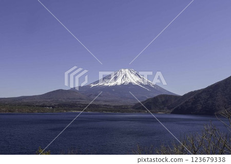 富士山 富士山 123679338