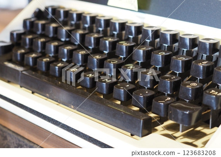 老打字機 老打字機 123683208