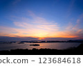 俯瞰瀨戶內海的王子山 123684618