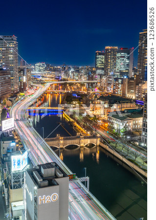 大阪夜景:日落後的堂島暮色 大阪夜景:日落後的堂島暮色 123686526