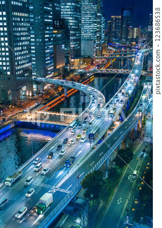 Osaka night view: Twilight at Dogashima after sunset 123686538