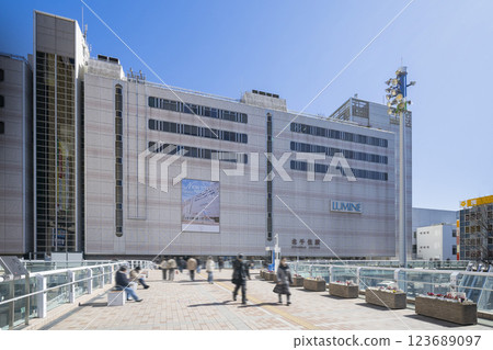 Scenery in front of Kitasenju Station 123689097