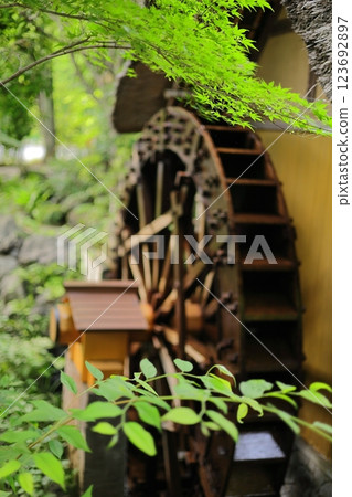 長佈水車 123692897