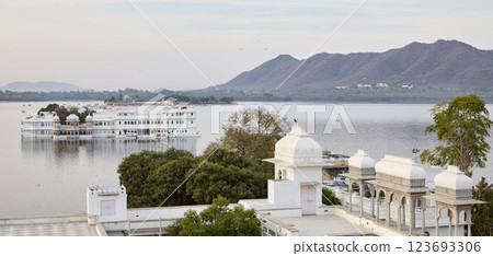 Lake Palace on Pichola lake in Udaipur city, India 123693306
