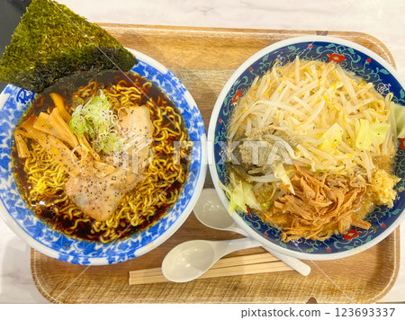 兩種拉麵 123693337
