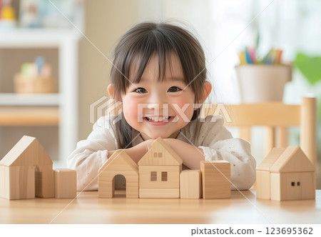 玩積木的小女孩 123695362