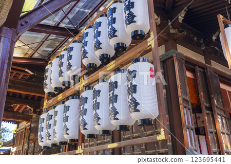 Lanterns in the precincts of Ishikiri Tsurugi Shrine (Ishikiri Shrine) Lanterns in the precincts of Ishikiri Tsurugi Shrine (Ishikiri Shrine) 123695441