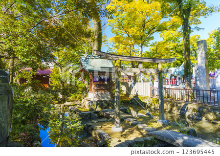 Ishikiri Tsurugi Shrine (Ishikiri Shrine) Water Shrine 123695445
