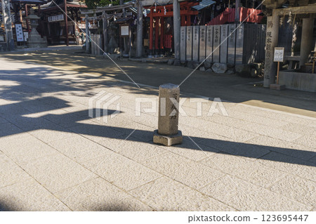 石切鶴屋神社 (Ishikiri Shrine) Hyakudoishi 123695447